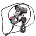 Luz delantera y claxon AmpRift con mando y cableado sobre fondo blanco